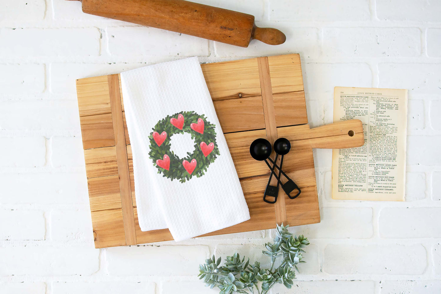 Heart Wreath Valentine Towel