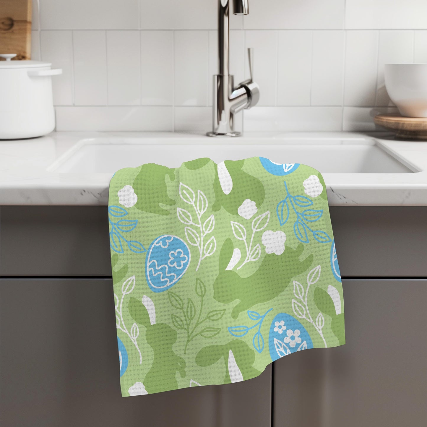 Easter Bunny Kitchen Towel – Waffle Weave, Lint-Free, Super Absorbent, Spring Easter Decor Floral