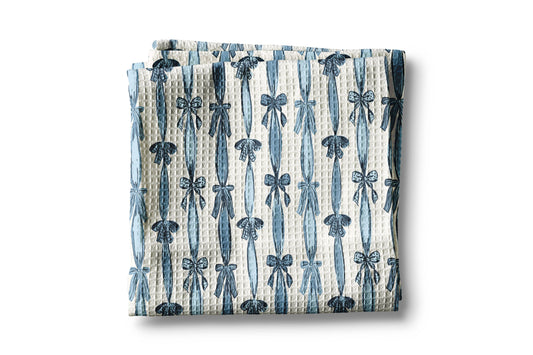 Chinoiserie Bow Kitchen Towel Vase Blue White Preppy