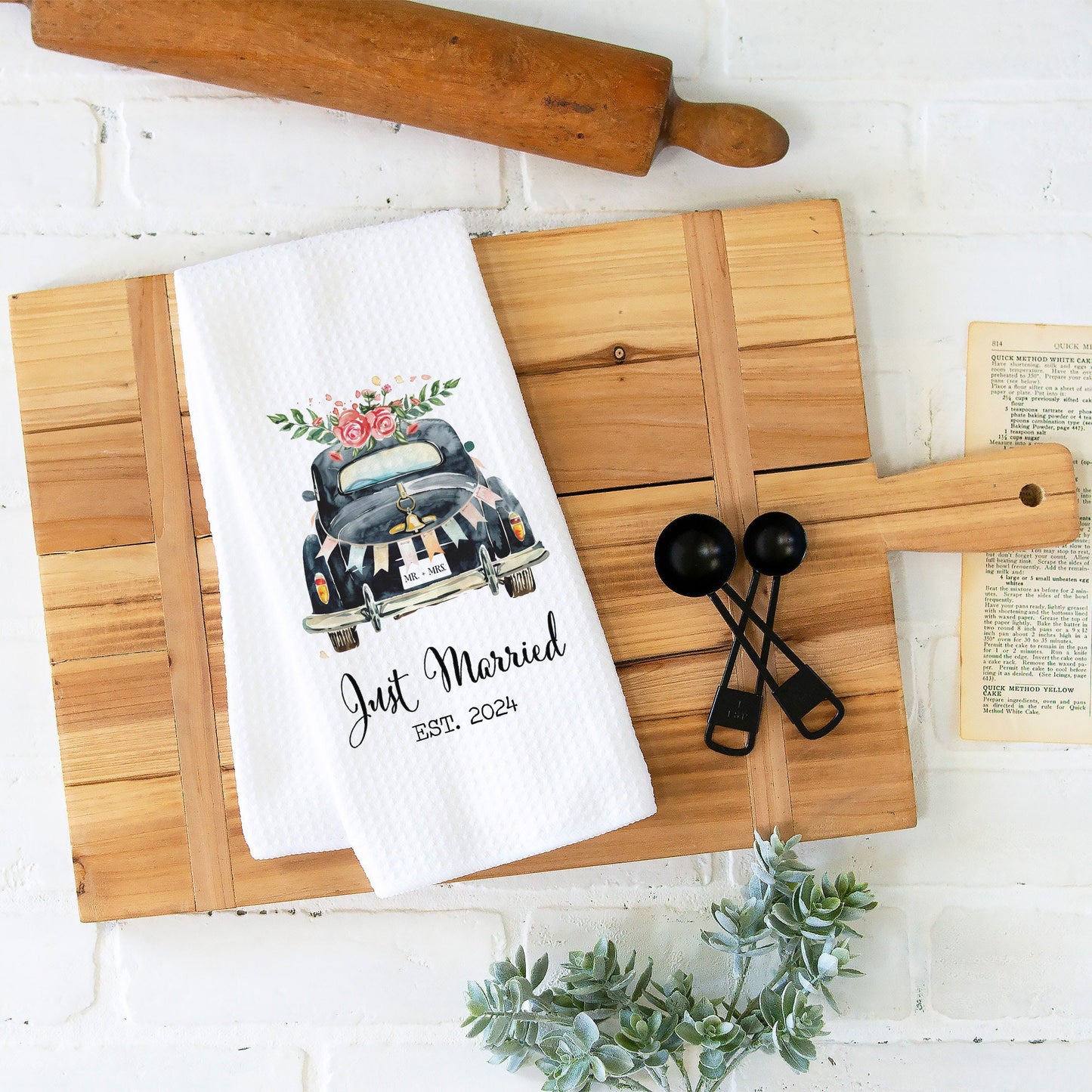 Kitchen Towel: Just Married Vintage Car (Personalized, Waffle Weave)