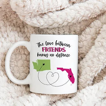 Personalized The Love Between Friends Knows No Distance Mug